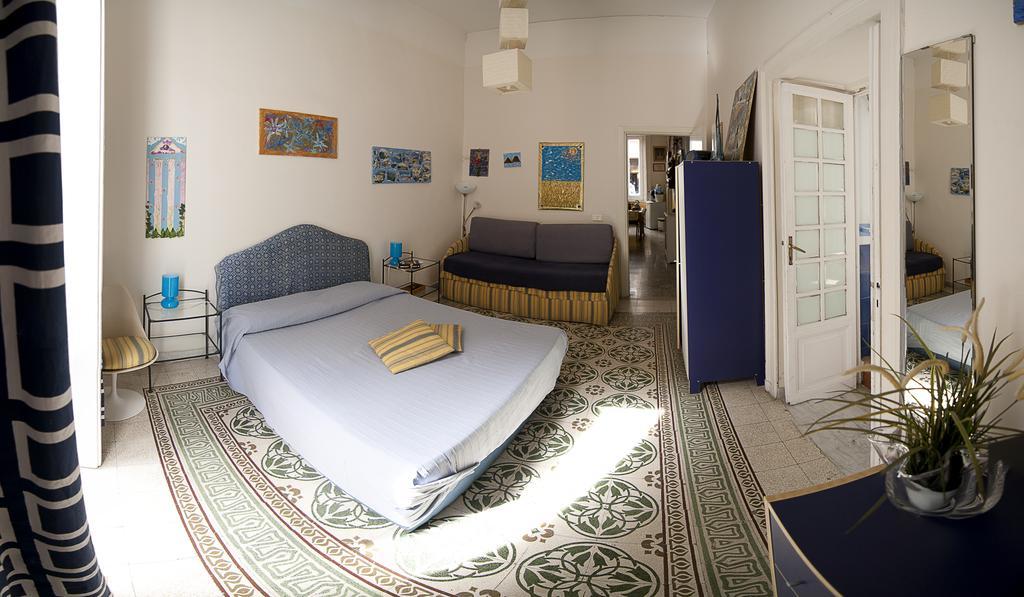B&B Platamon ナポリ 部屋 写真